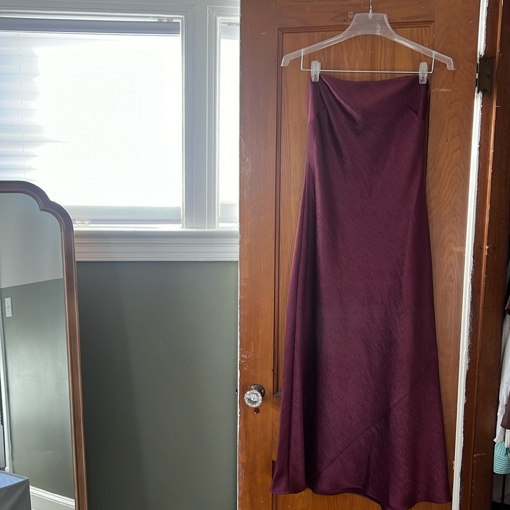 Aritzia Burgundy Charmaine Strapless Dress, size medium